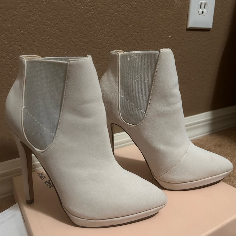ASOS White Heeled Chelsea Boots